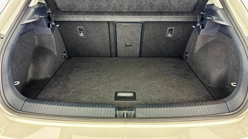 Used Volkswagen T-Roc 2023 for sale - 77326860: Photo 26