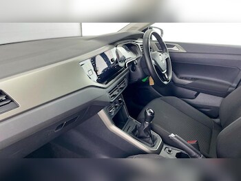 Used Volkswagen Polo 2019 for sale - 76603551: Photo