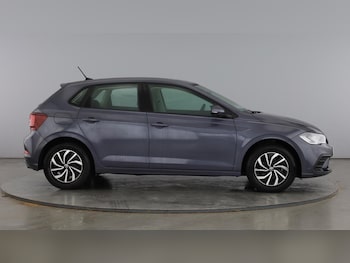 Used Volkswagen Polo 2023 for sale - 77602530: Photo