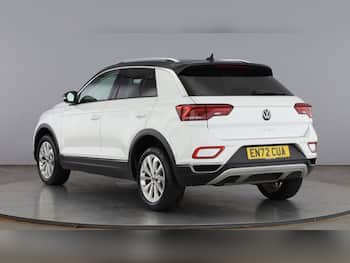 Used Volkswagen T-Roc 2023 for sale - 79732335: Photo