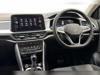 Used Volkswagen T-Roc 2025 for sale - 77881220: Photo