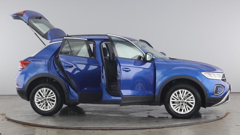 Used Volkswagen T-Roc 2024 for sale - 75717866: Photo 10