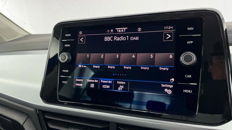Used Volkswagen T-Roc 2024 for sale - 75717866: Photo 16