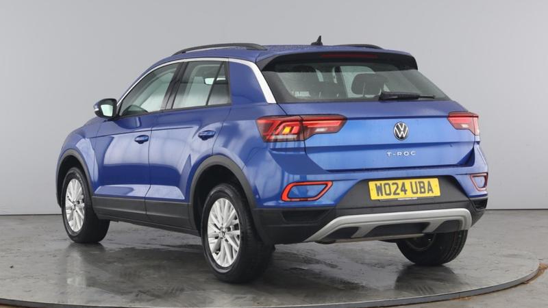 Used Volkswagen T-Roc 2024 for sale - 75717866: Photo 3