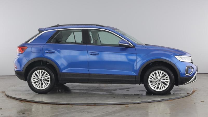 Used Volkswagen T-Roc 2024 for sale - 75717866: Photo 4