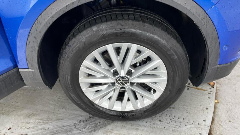 Used Volkswagen T-Roc 2024 for sale - 75717866: Photo 5