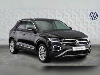 Used Volkswagen T-Roc 2023 for sale - 78467980: Photo