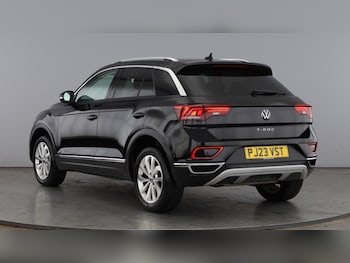 Used Volkswagen T-Roc 2023 for sale - 78467980: Photo