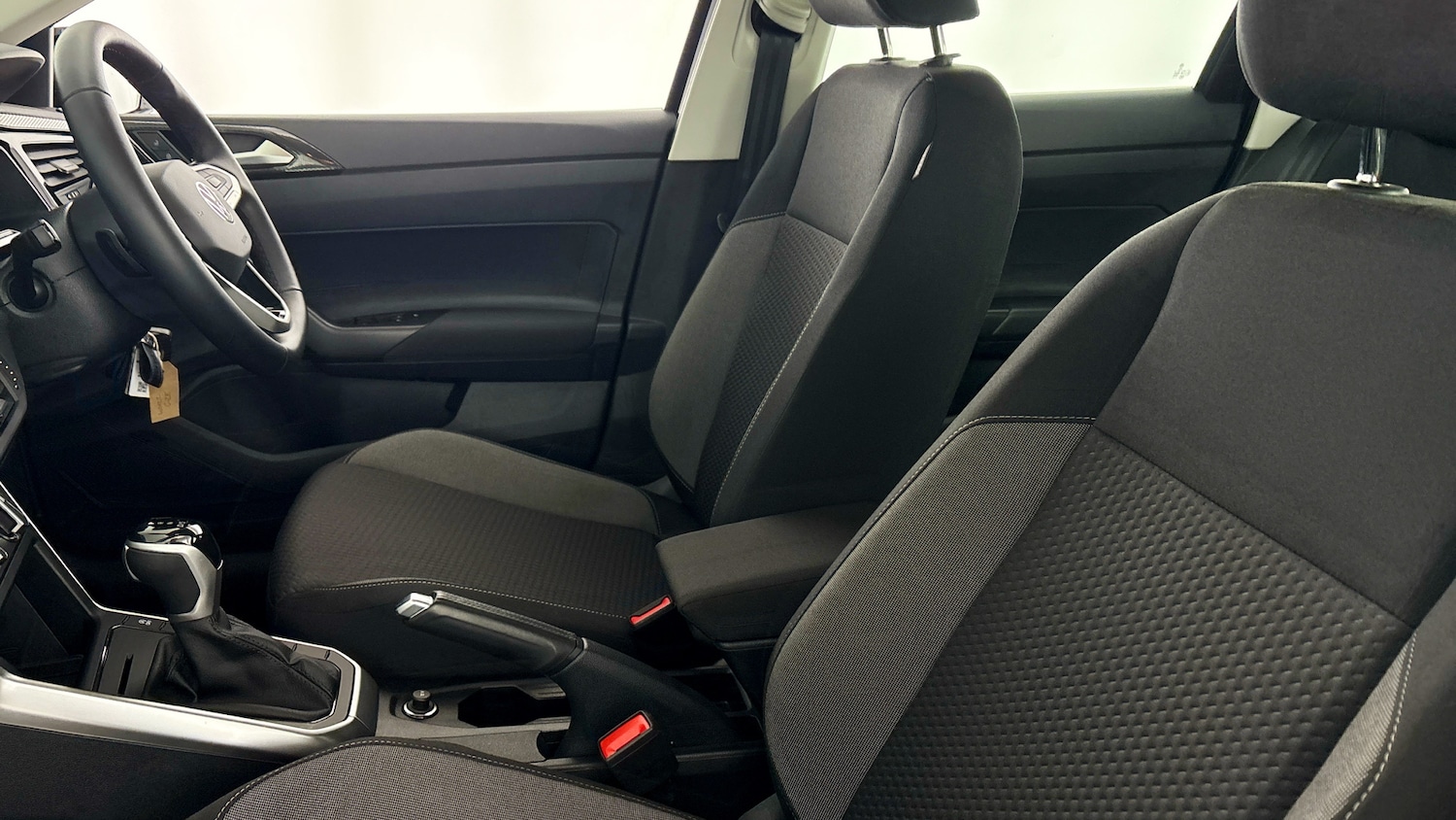 Used Volkswagen Polo 2022 for sale - 77881233: Photo 33