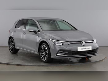 Used Volkswagen Golf 2023 for sale - 76734738: Photo