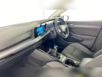 Used Volkswagen Golf 2023 for sale - 76734738: Photo