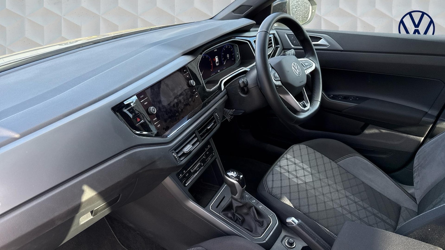 Used Volkswagen Taigo 2025 for sale - 77602231: Photo 2