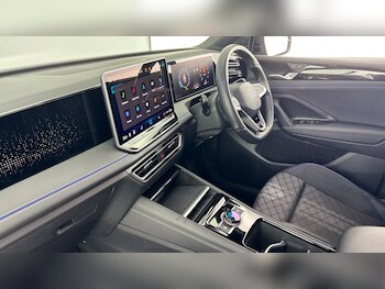 Used Volkswagen Tiguan 2024 for sale - 77602599: Photo