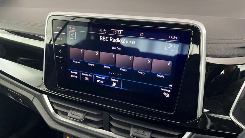 Used Volkswagen T-Roc 2022 for sale - 75995356: Photo 12