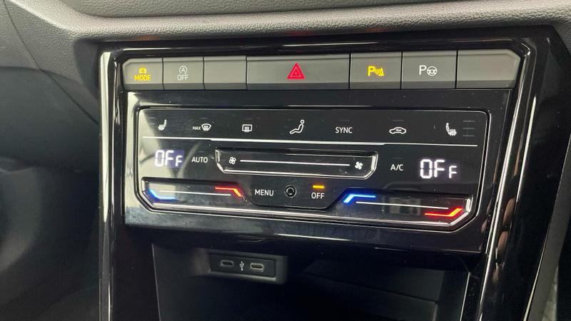 Used Volkswagen T-Roc 2022 for sale - 75995356: Photo 17