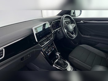 Used Volkswagen T-Roc 2022 for sale - 75995356: Photo 2
