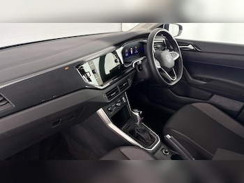 Used Volkswagen Polo 2024 for sale - 77639413: Photo