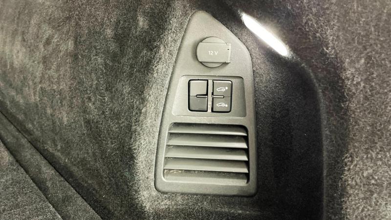 Used Volkswagen Touareg 2020 for sale - 76494516: Photo 38