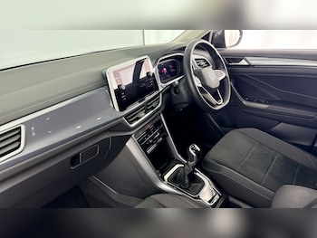 Used Volkswagen T-Roc 2023 for sale - 78938781: Photo