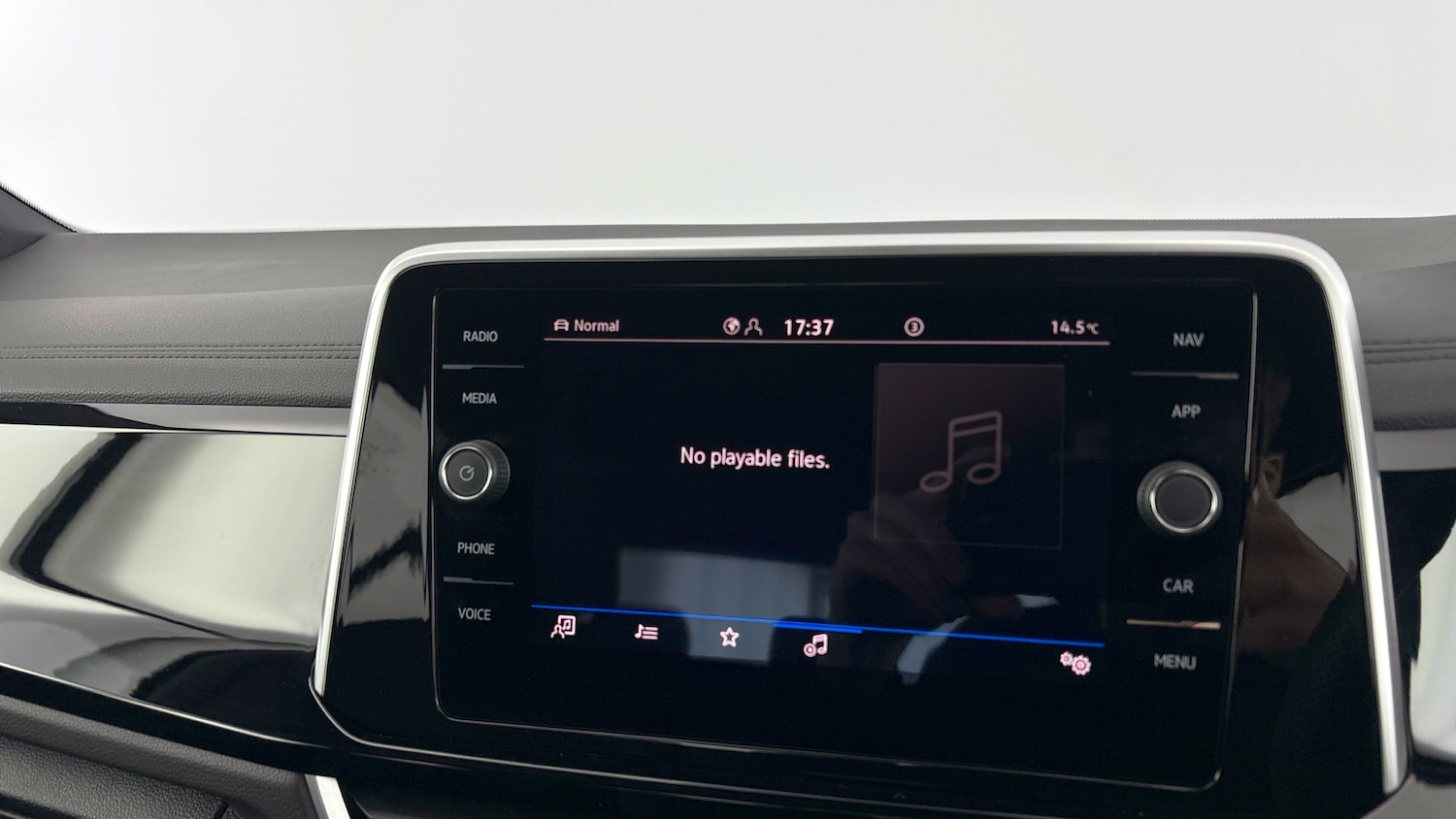 Used Volkswagen T-Roc 2025 for sale - 77639428: Photo 14