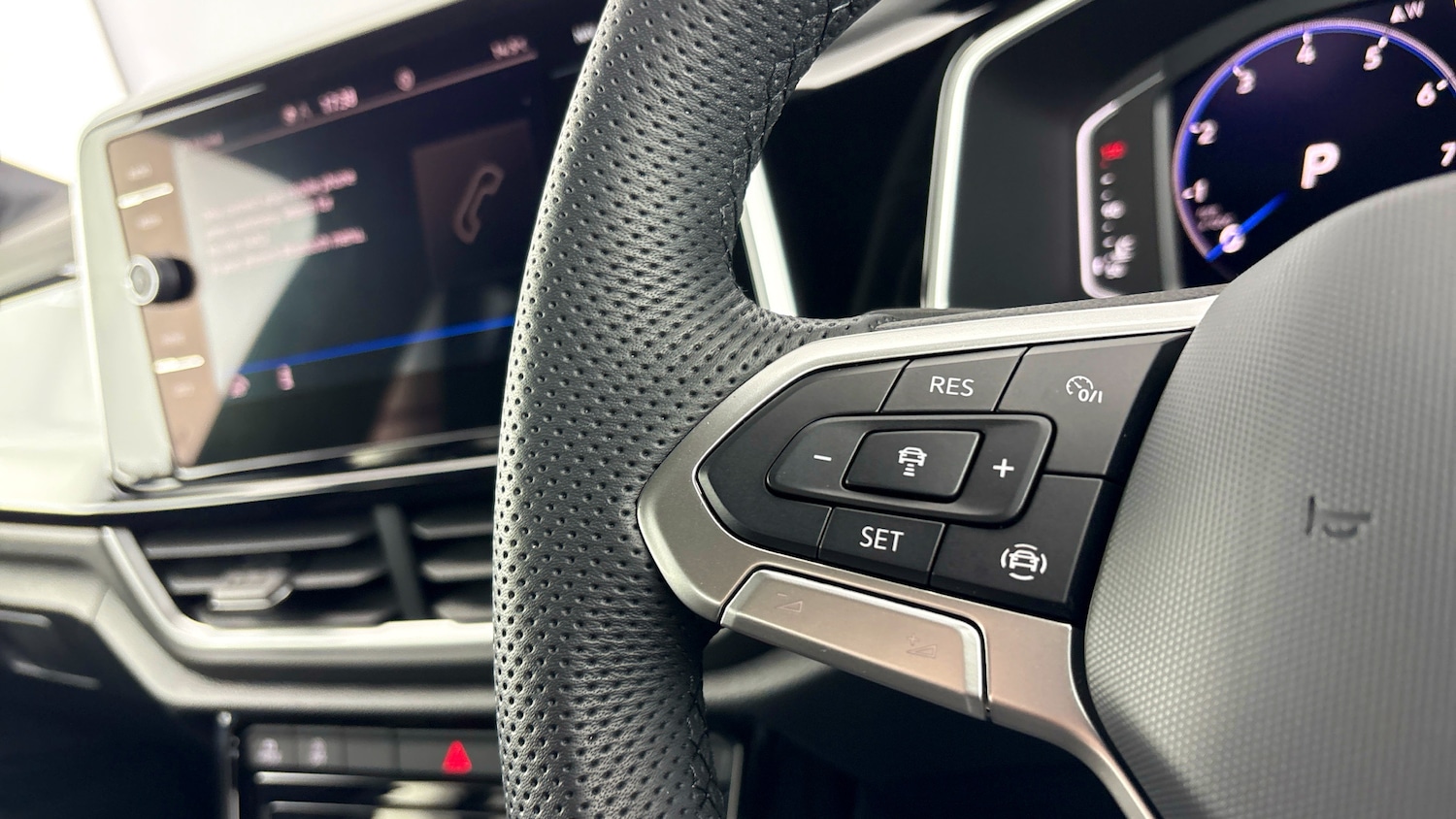 Used Volkswagen T-Roc 2025 for sale - 77639428: Photo 17