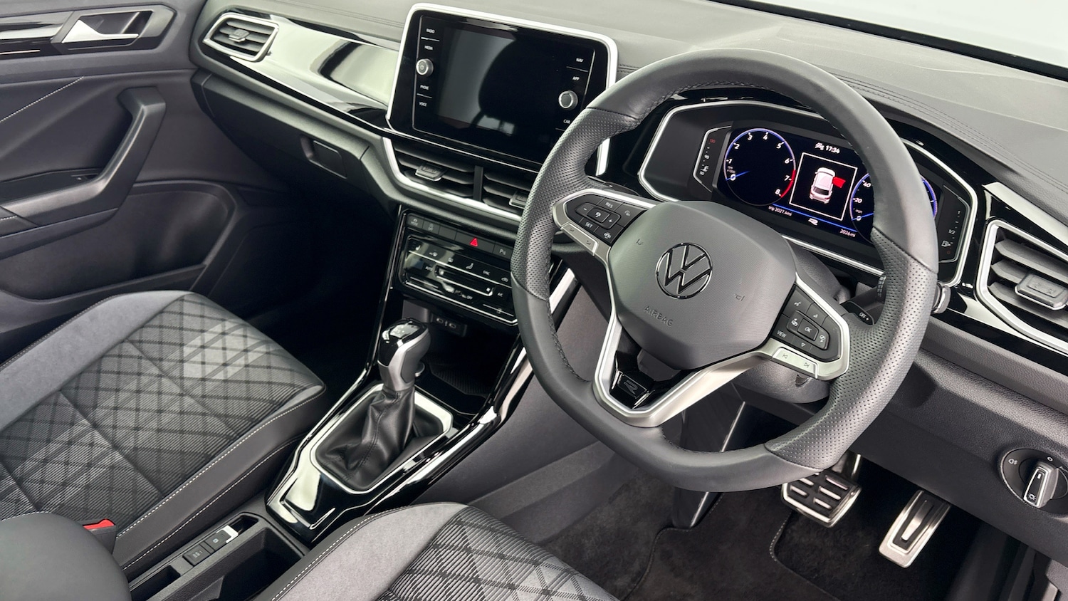 Used Volkswagen T-Roc 2025 for sale - 77639428: Photo 6