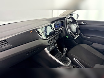 Used Volkswagen Polo 2022 for sale - 77708352: Photo