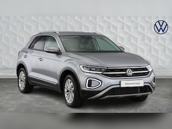 Used Volkswagen T-Roc 2024 for sale - 78656712: Photo