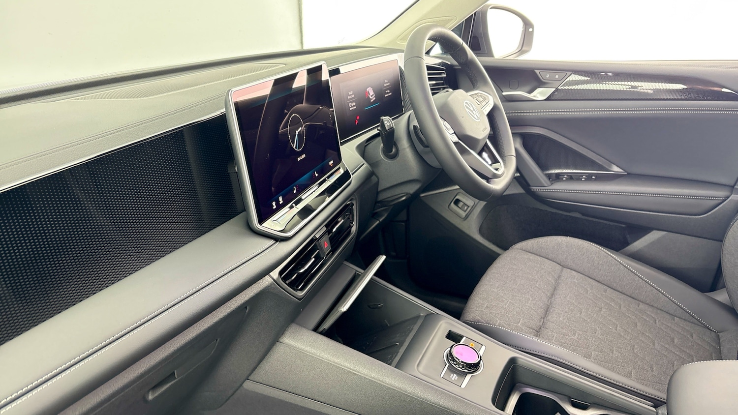 Used Volkswagen Tiguan 2025 for sale - 77781930: Photo 2