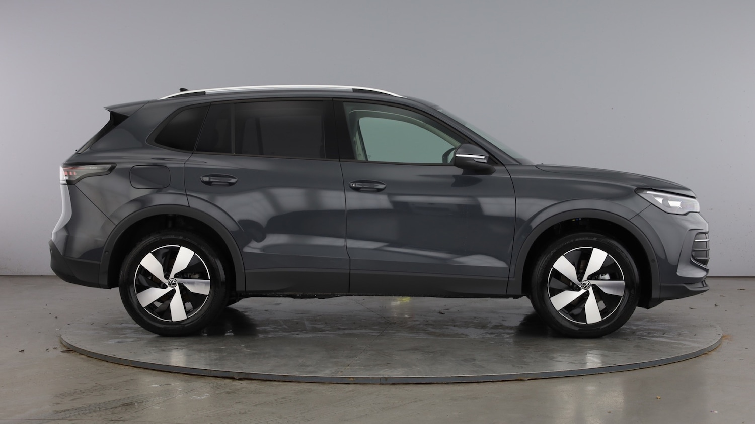 Used Volkswagen Tiguan 2025 for sale - 77781930: Photo 4