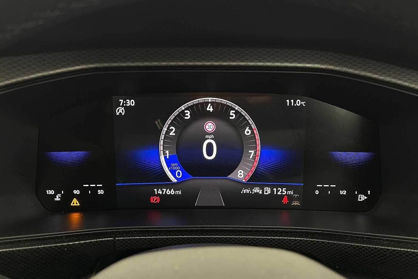 Used Volkswagen T-Cross 2025 for sale - 77975624: Photo 11