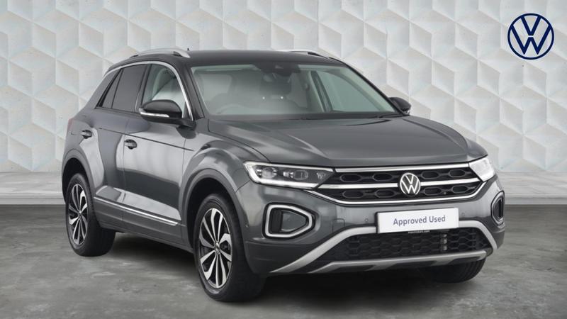 Used Volkswagen T-Roc 2023 for sale - 75985252: Photo 1