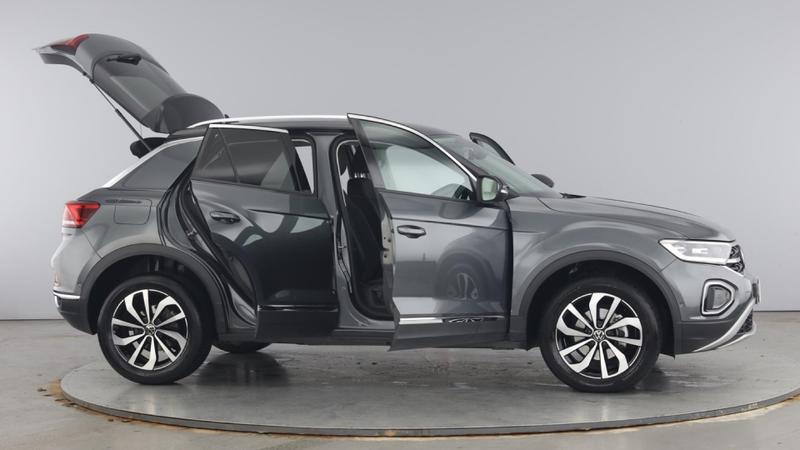 Used Volkswagen T-Roc 2023 for sale - 75985252: Photo 10