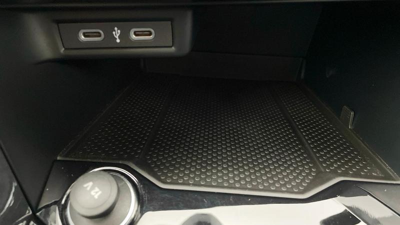 Used Volkswagen T-Roc 2023 for sale - 75985252: Photo 16