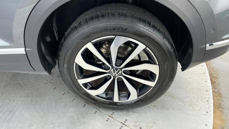 Used Volkswagen T-Roc 2023 for sale - 75985252: Photo 32