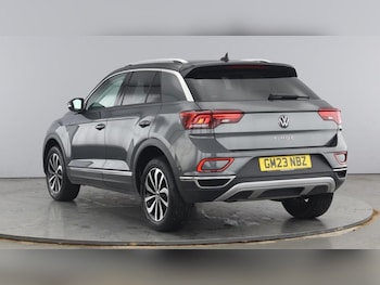 Used Volkswagen T-Roc 2023 for sale - 75985252: Photo 3