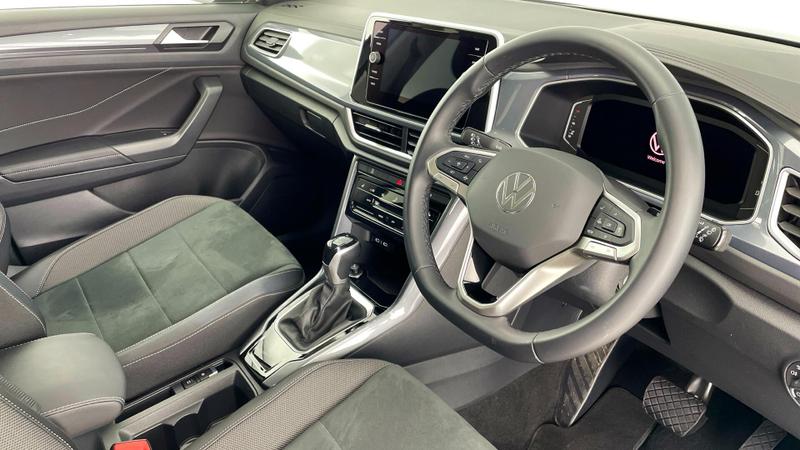 Used Volkswagen T-Roc 2023 for sale - 75985252: Photo 6