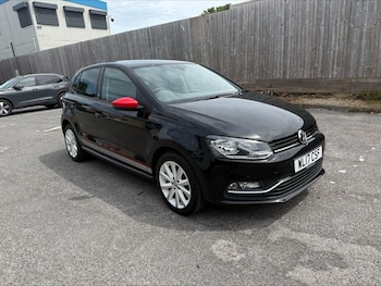 Used Volkswagen Polo 2017 for sale - 79283578: Photo