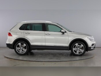 Used Volkswagen Tiguan 2017 for sale - 77445901: Photo