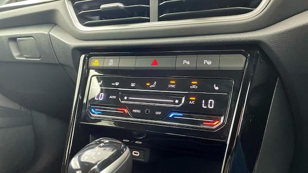 Used Volkswagen T-Roc 2024 for sale - 75178581: Photo 25