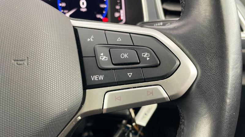 Used Volkswagen T-Roc 2022 for sale - 76568654: Photo 24