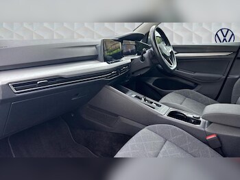 Used Volkswagen Golf 2022 for sale - 75717939: Photo