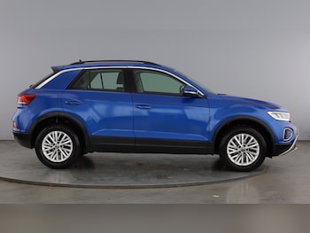 Used Volkswagen T-Roc 2023 for sale - 78724654: Photo
