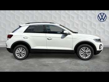 Used Volkswagen T-Roc 2023 for sale - 74760329: Photo