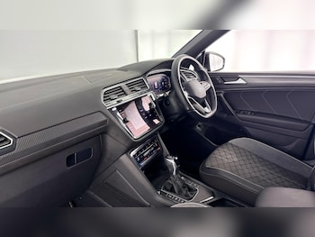 Used Volkswagen Tiguan Allspace 2023 for sale - 78324598: Photo