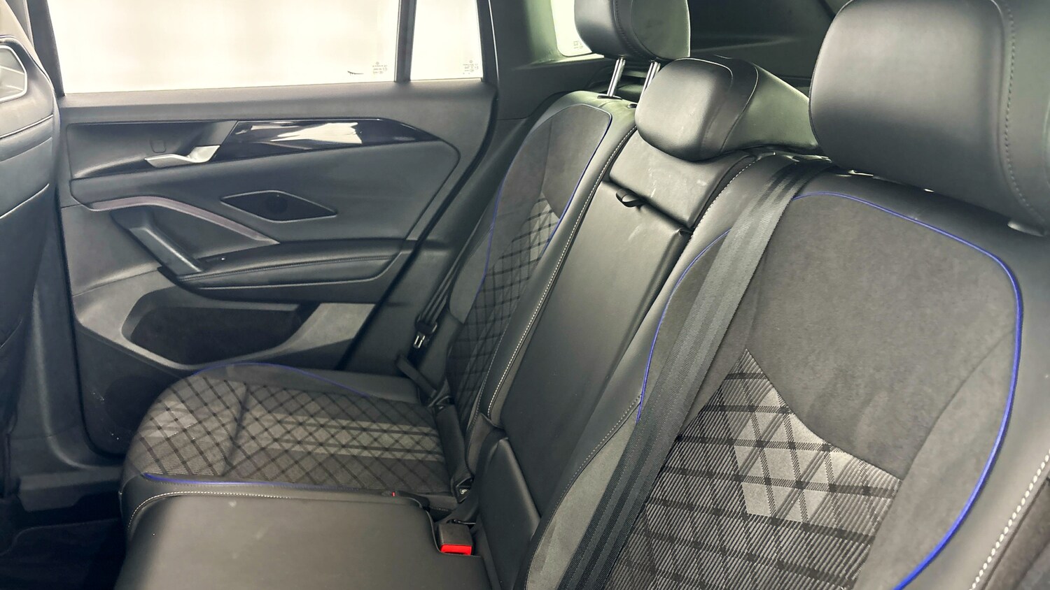 Used Volkswagen Tiguan 2025 for sale - 77602570: Photo 32