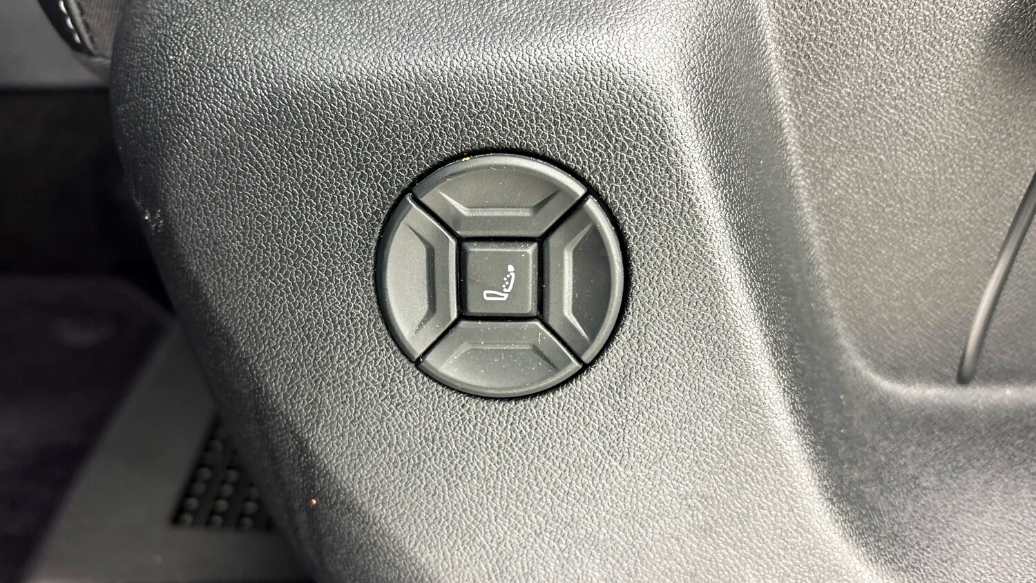 Used Volkswagen Tiguan 2025 for sale - 77602570: Photo 35