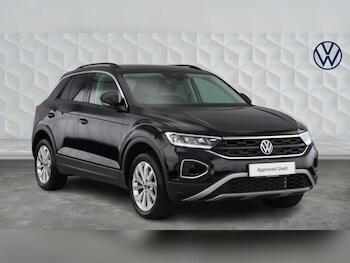 Used Volkswagen T-Roc 2025 for sale - 77931850: Photo