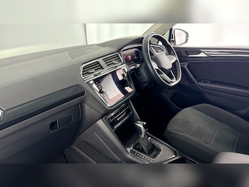 Used Volkswagen Tiguan 2023 for sale - 79479101: Photo