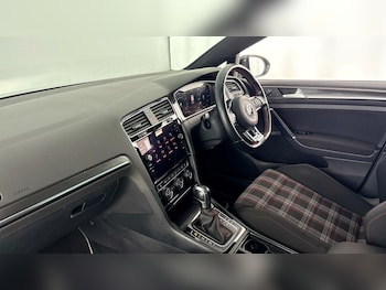 Used Volkswagen Golf 2020 for sale - 78698778: Photo